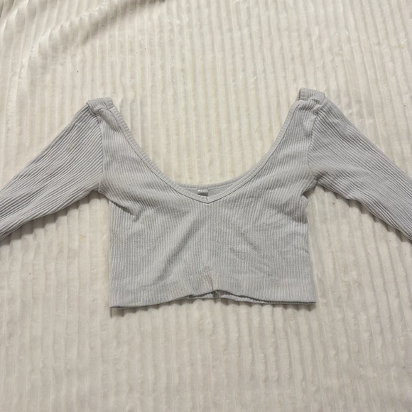 urban outfitters long sleeve - Picture 2 of 2